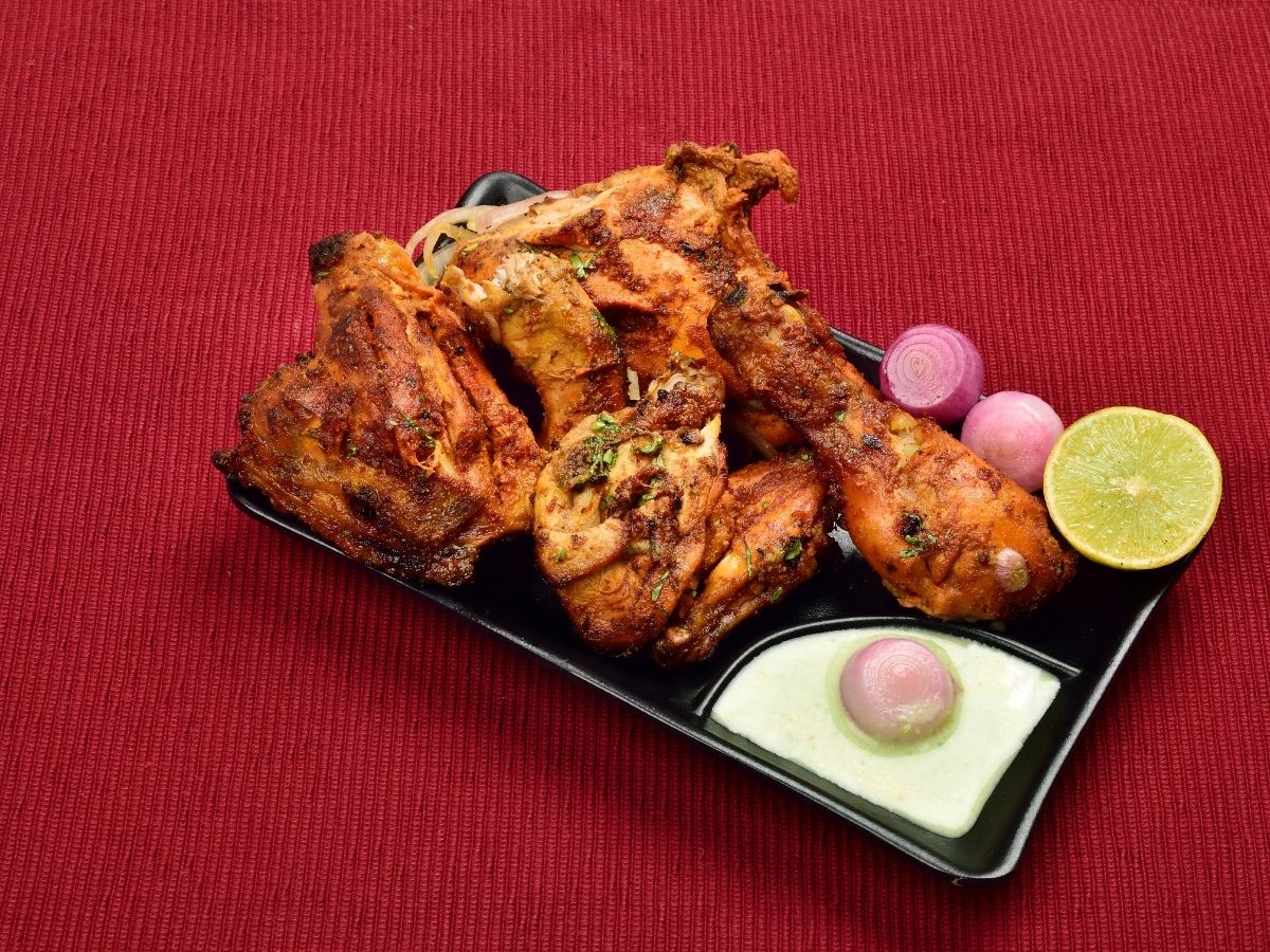 यहां मांस तो दूर अंडा खाना भी बन सकता है मुसीबत! नियम तोड़ने वालों को मिलती है कड़ी सजा; जानें नाम - Photo Gallery