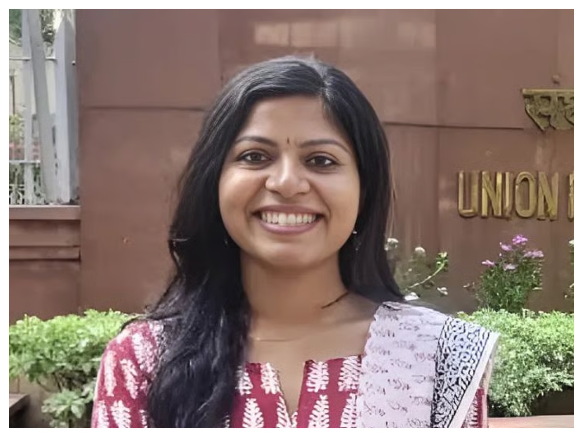 Success Story : मां की बीमारी, लगातार नाकामी… फिर भी नहीं टूटी हिम्मत, जानें आईएएस पल्लवी वर्मा की कहानी - Photo Gallery