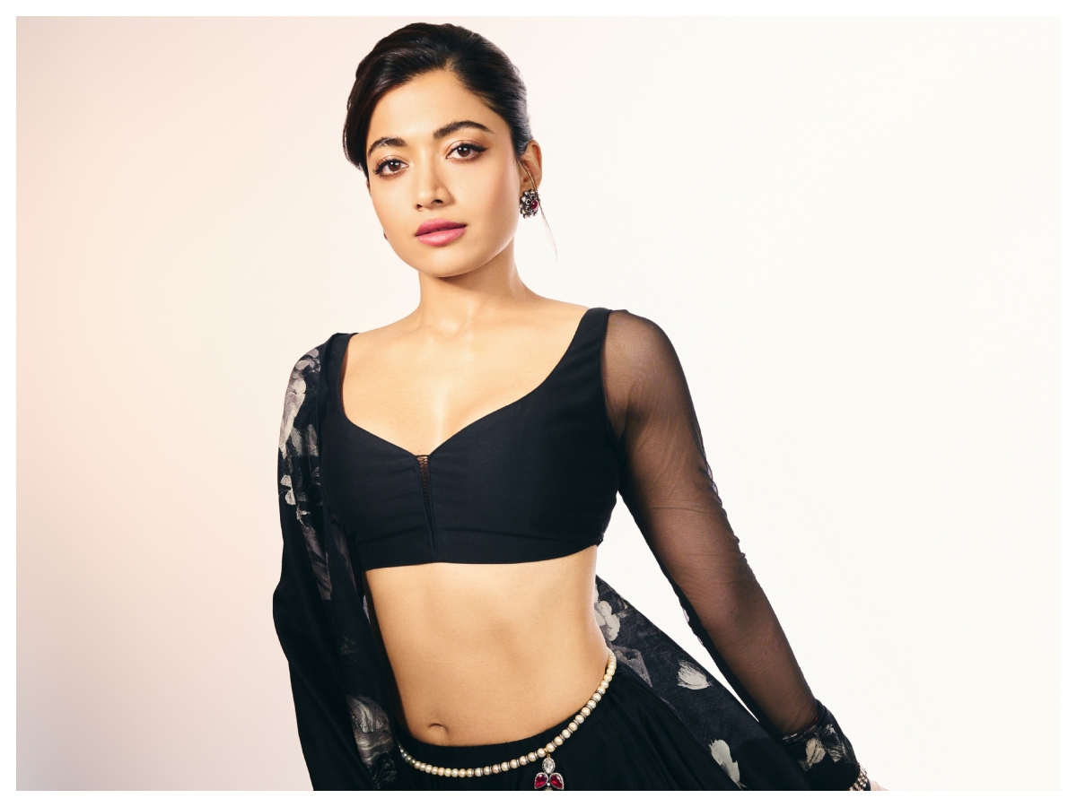 Rashmika Mandanna audio controversy: रश्मिका मंदाना का 8 साल पुराना ऑडियो वायरल, एक्ट्रेस ने कानूनी कार्रवाई की चेतावनी दी - Photo Gallery