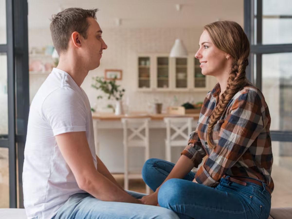 Relationship Advice: आपके पार्टनर का खराब है मूड तो करें ये काम, झट से हो जाएंगे खुश - Photo Gallery