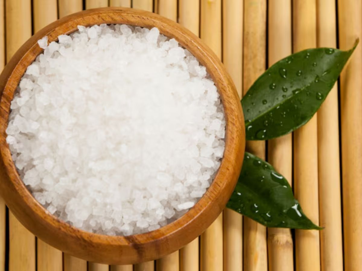 Salt: कम नमक खाने से शरीर में क्या असर होता है, 1 दिन में कितना खाना चाहिए? - Photo Gallery