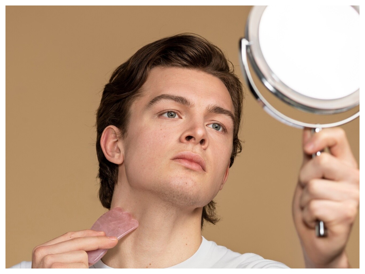 Men Skincare Tips:  सिर्फ लड़कियां ही नहीं, लड़कों के लिए भी जरूरी है स्किन केयर, जानें सही तरीका - Photo Gallery