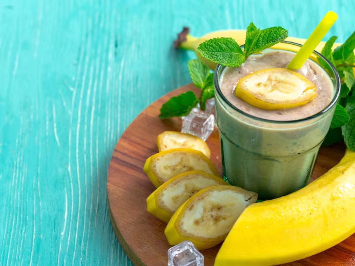 Healthy Breakfast Benefits: नाश्ते में पिए ये 5 टेस्टी स्मूदीज, दिन भर शरीर रहेगा स्वस्थ…! - Photo Gallery