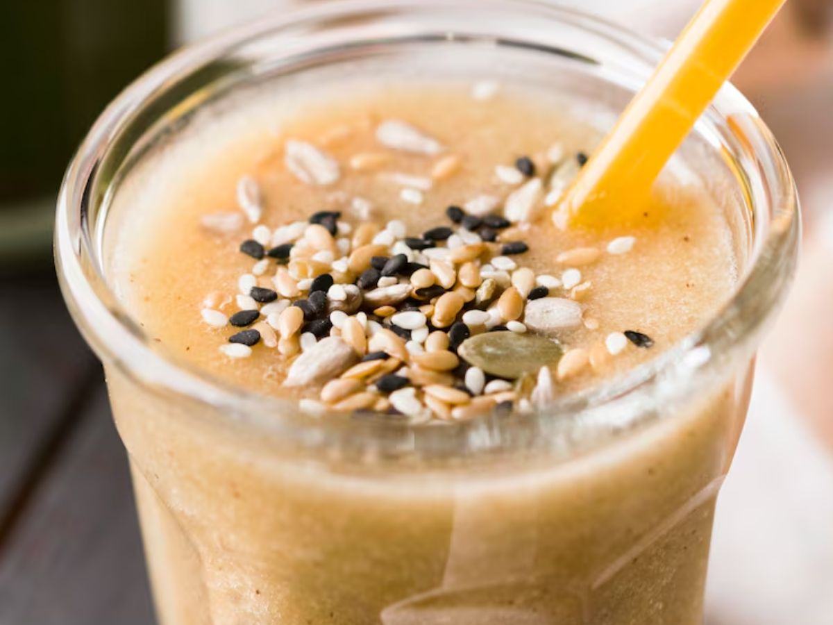 Healthy Breakfast Benefits: नाश्ते में पिए ये 5 टेस्टी स्मूदीज, दिन भर शरीर रहेगा स्वस्थ…! - Photo Gallery