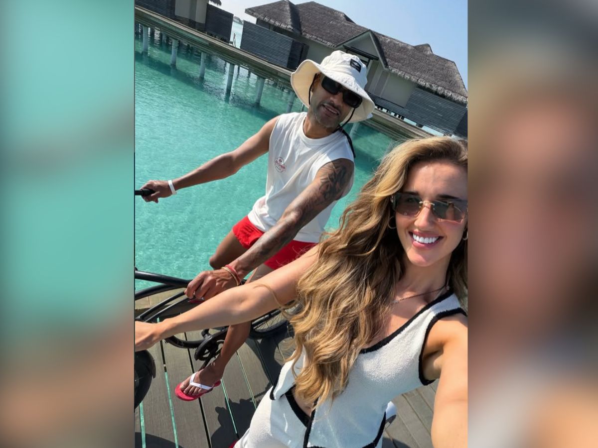 बिकिनी पहन कातिलाना अंदाज में छाई शिखर धवन की वाइफ सोफी शाइन, फोटोज देख मदहोश हुए लोग - Photo Gallery