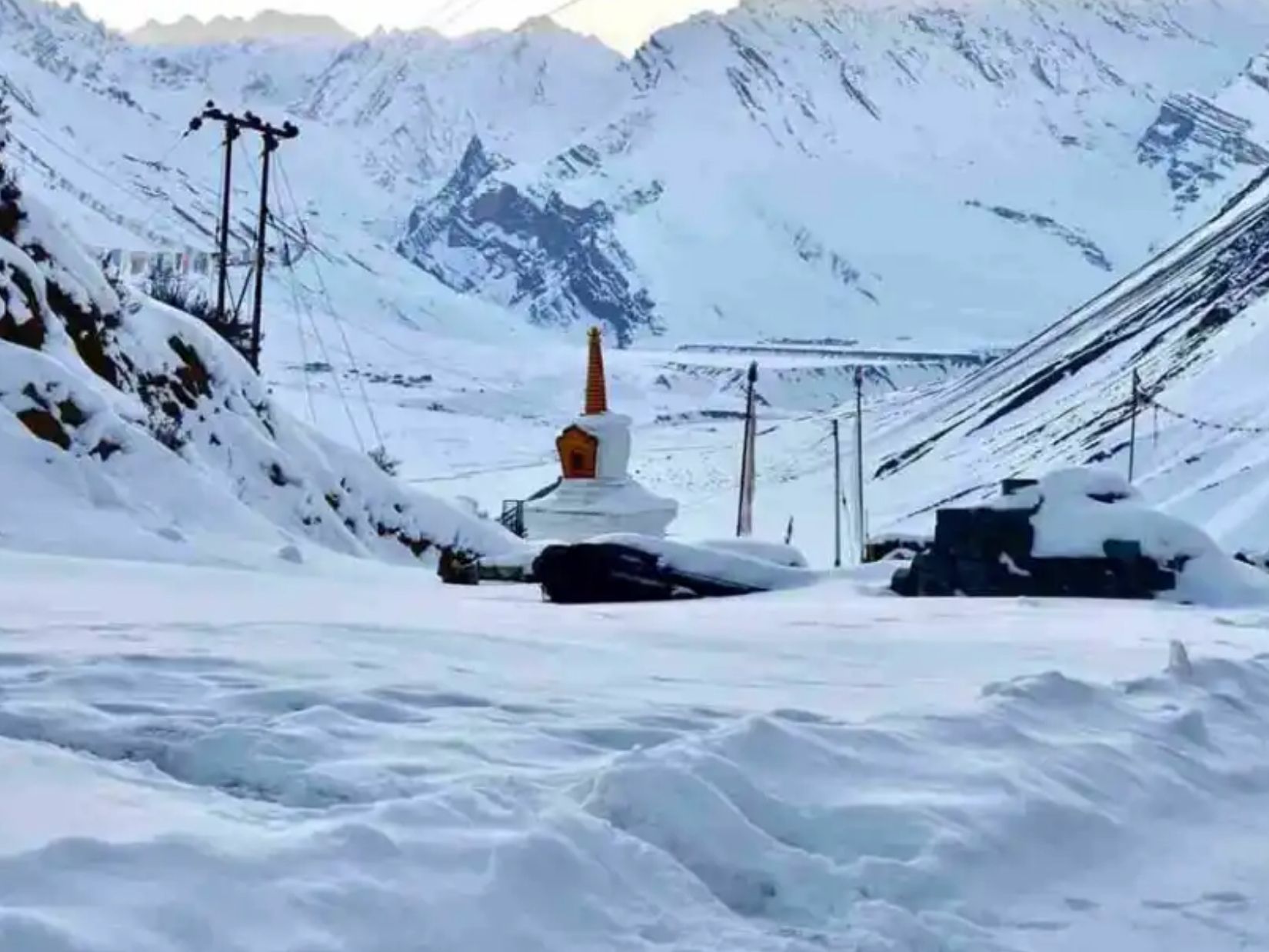 दोस्तों के साथ घूमने का बना रहे हैं प्लान; कश्मीर-मनाली नहीं ये 7 जगह हैं एकदम बेस्ट - Photo Gallery