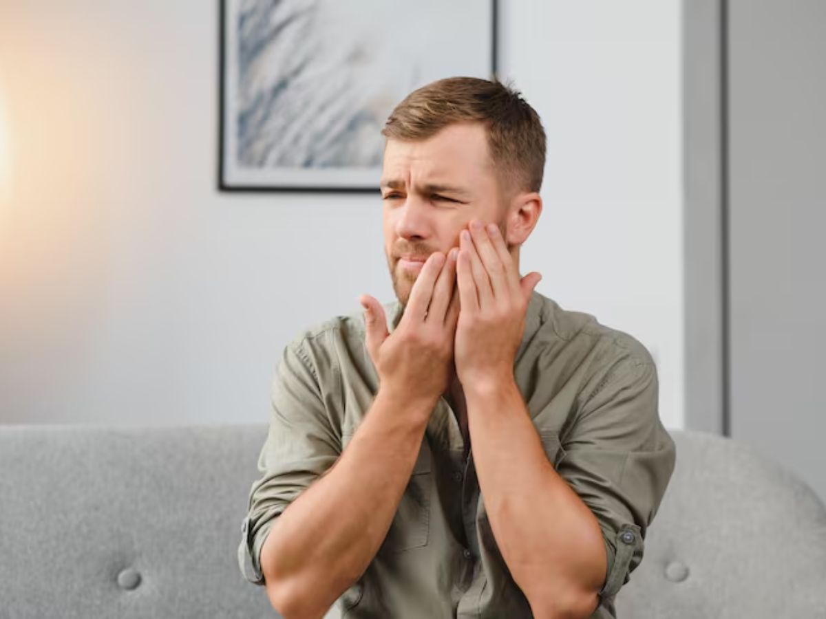 Alert! रोज कर रहे ये गलती तो हो जाएं सावधान, सूज जाएंगे मसुड़े, दर्द से रातें कटना होगा मुश्किल - Photo Gallery