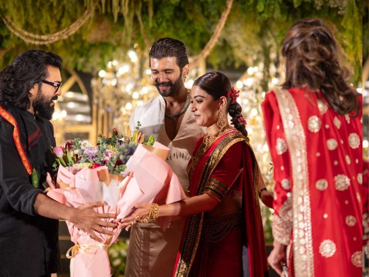 Rashmika Vijay Reception: विजय-रश्मिका के रिसेप्शन में सजी सितारों की महफिल! नागार्जुन से लेकर राम चरण तक की झलकियां आईं सामने - Photo Gallery