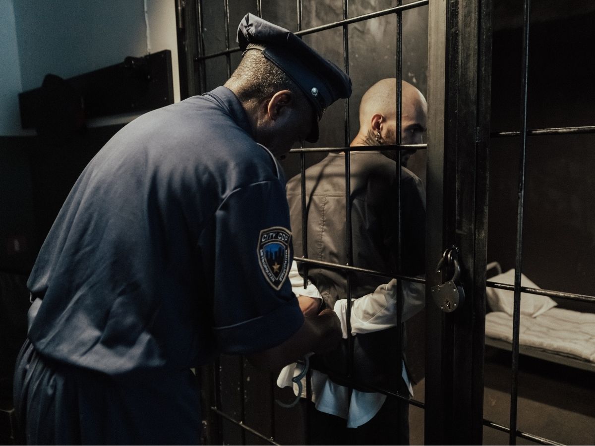 Voting Rights Prisoners: जेल में बंद, फिर भी लोकतंत्र का हक बरकरार! इस देश में कैदी भी डालते हैं वोट - Photo Gallery