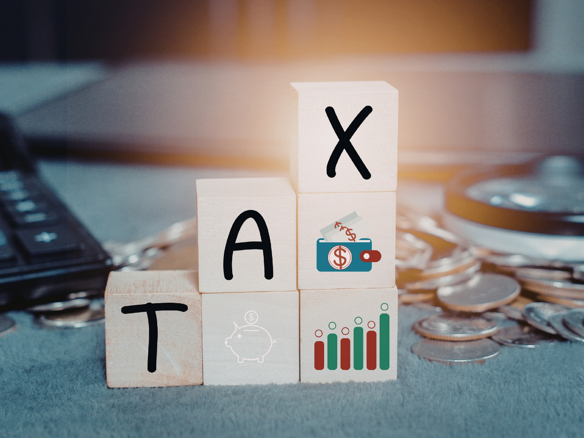 Income Tax Form 121: 1 अप्रैल से बड़ा बदलाव! 15G-15H खत्म, नया Form 121 आया - Photo Gallery