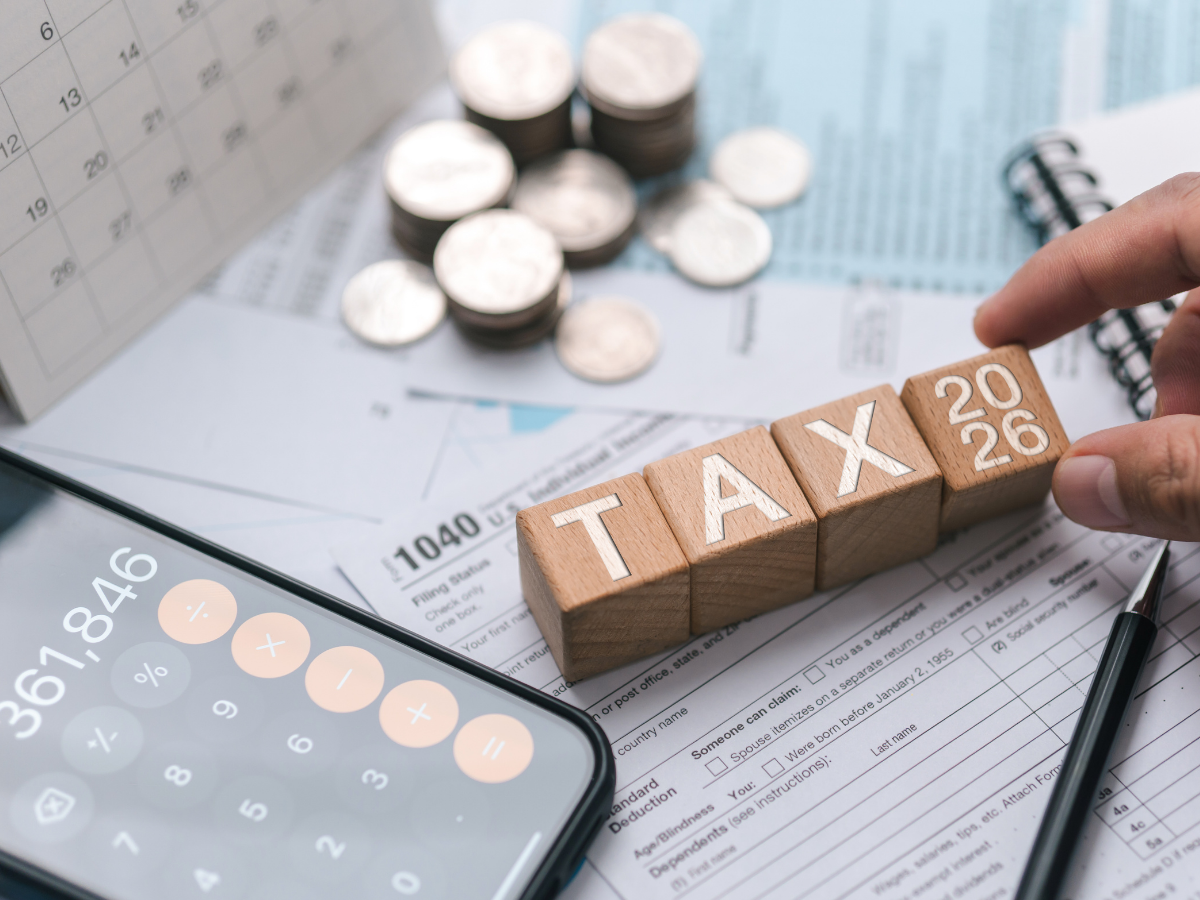 Income Tax Form 121: 1 अप्रैल से बड़ा बदलाव! 15G-15H खत्म, नया Form 121 आया - Photo Gallery