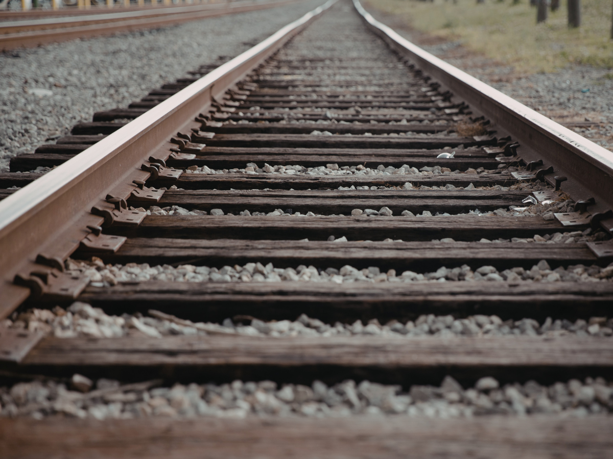 Indian Railway: रेल प्रोजेक्ट से चमकेगा बॉर्डर इलाका, 10,228 करोड़ से बढ़ेगी कनेक्टिविटी; इन क्षेत्रों को मिलेगा फायदा - Photo Gallery