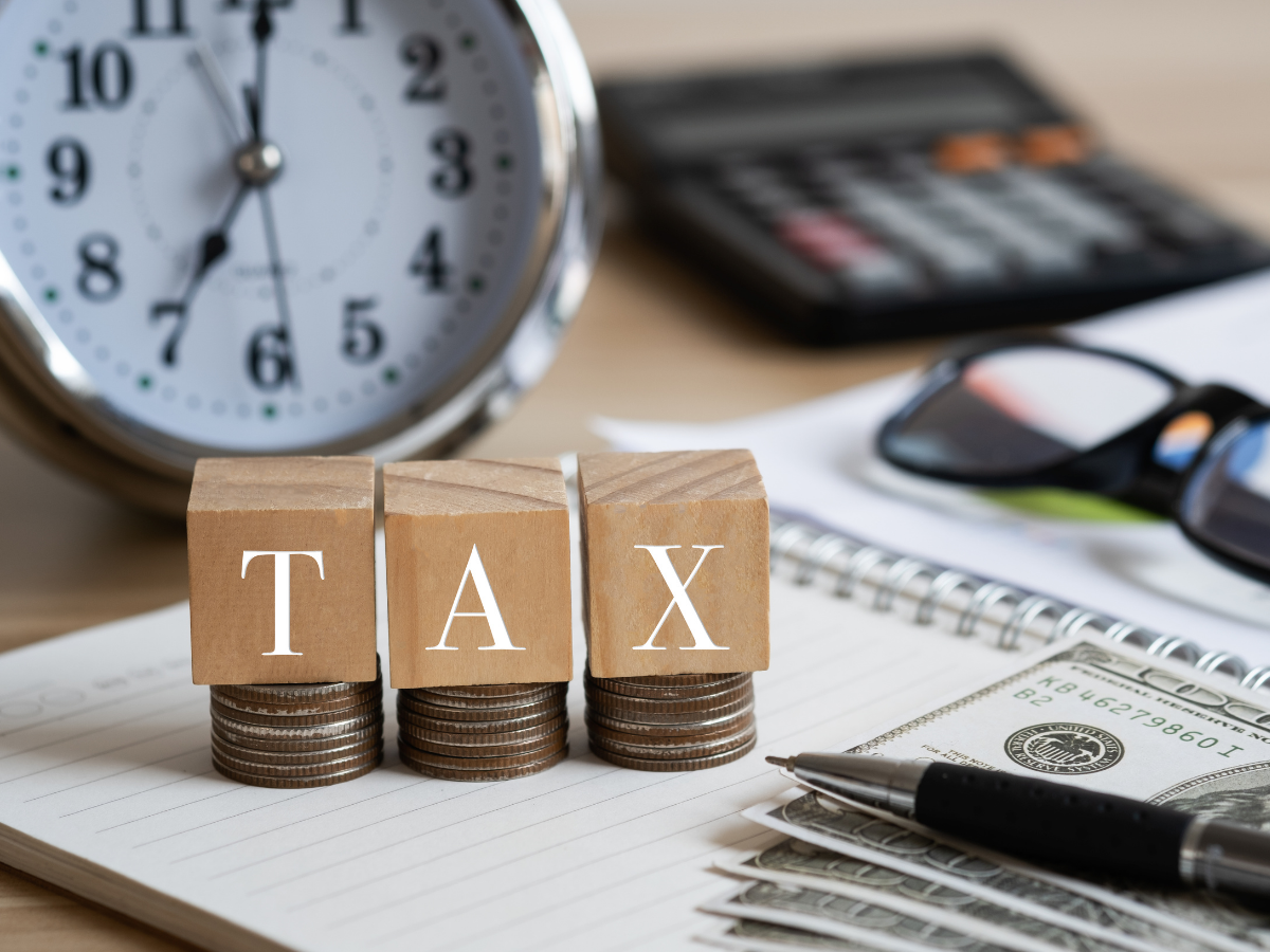 Income Tax Form 121: 1 अप्रैल से बड़ा बदलाव! 15G-15H खत्म, नया Form 121 आया - Photo Gallery