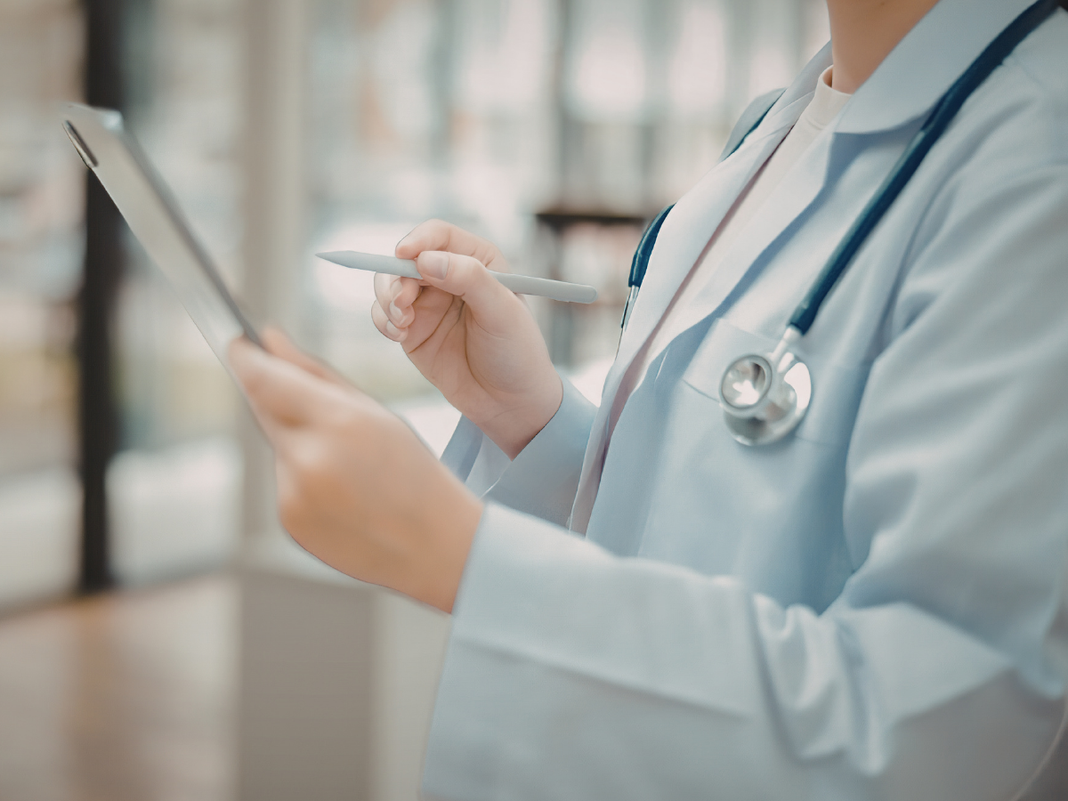 मरीजों को मिलेगा न्याय, अस्पतालों की मनमानी फीस पर लगेगा ब्रेक! IRDAI का बड़ा एक्शन - Photo Gallery