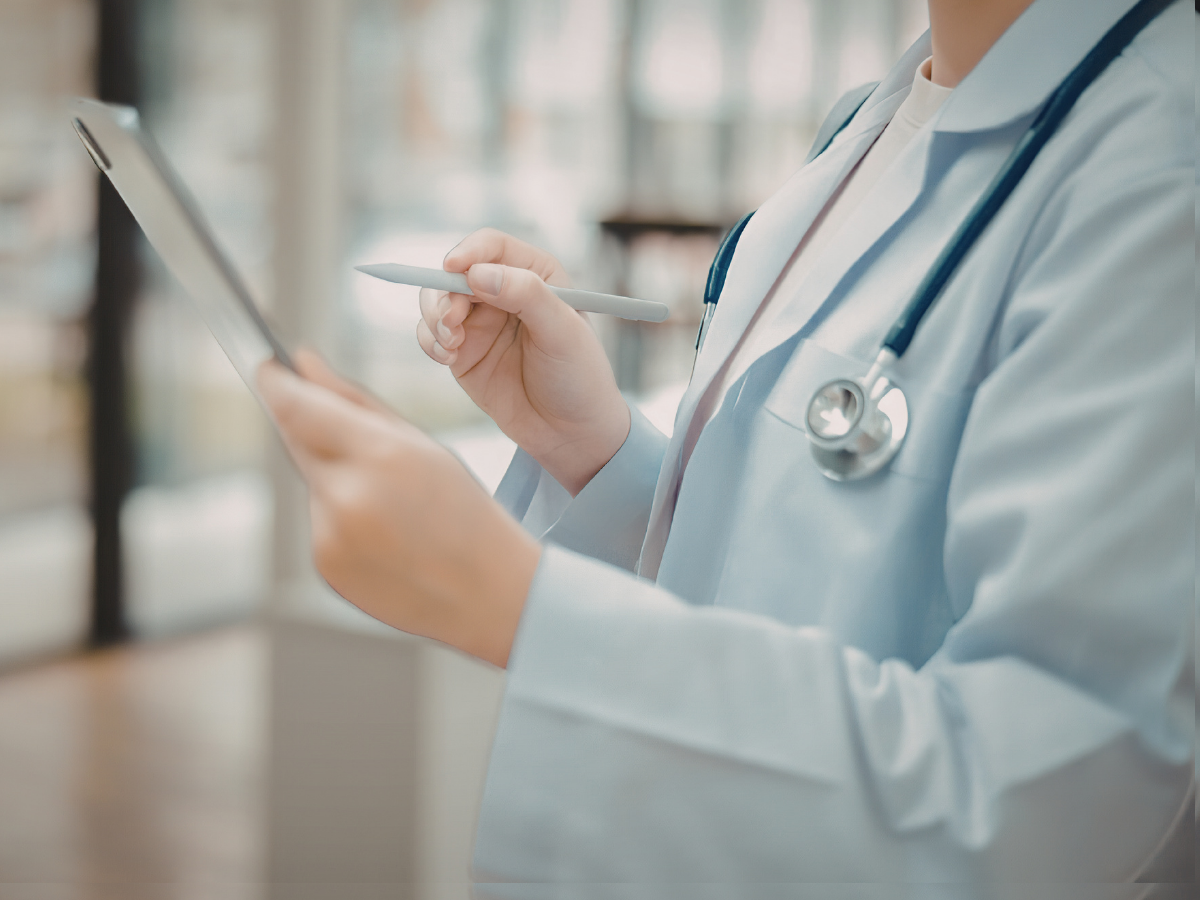 मरीजों को मिलेगा न्याय, अस्पतालों की मनमानी फीस पर लगेगा ब्रेक! IRDAI का बड़ा एक्शन - Photo Gallery