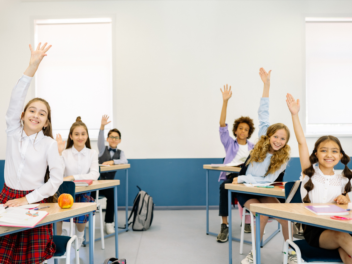 दिल्ली में निजी स्कूलों पर सख्ती, अब नहीं चलेगी ‘फिक्स दुकान’ की मजबूरी;  सख्त दिशानिर्देश जारी - Photo Gallery