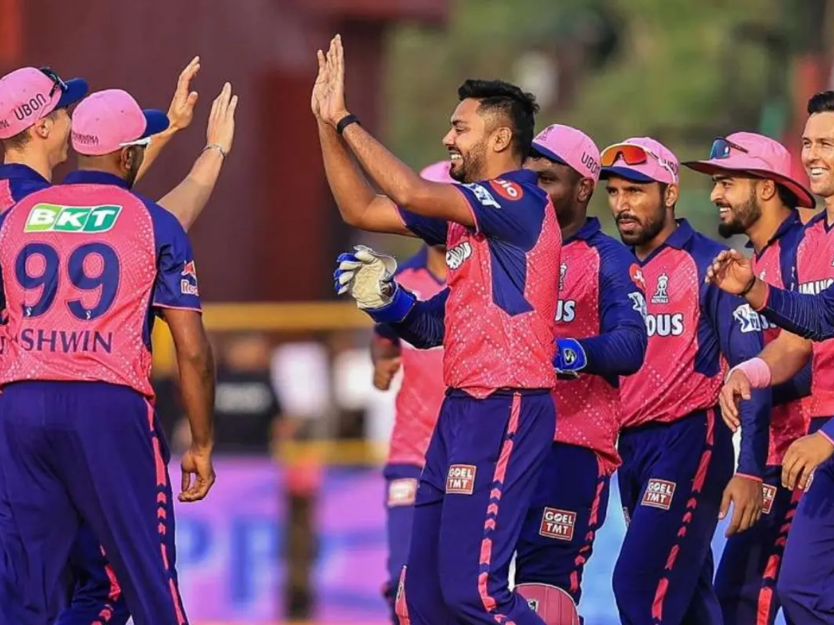 IPL 2026: आईपीएल 2026 प्लेऑफ की हो गई भविष्यवाणी, ये 4 टीमें खेलेंगी प्लेऑफ - Photo Gallery