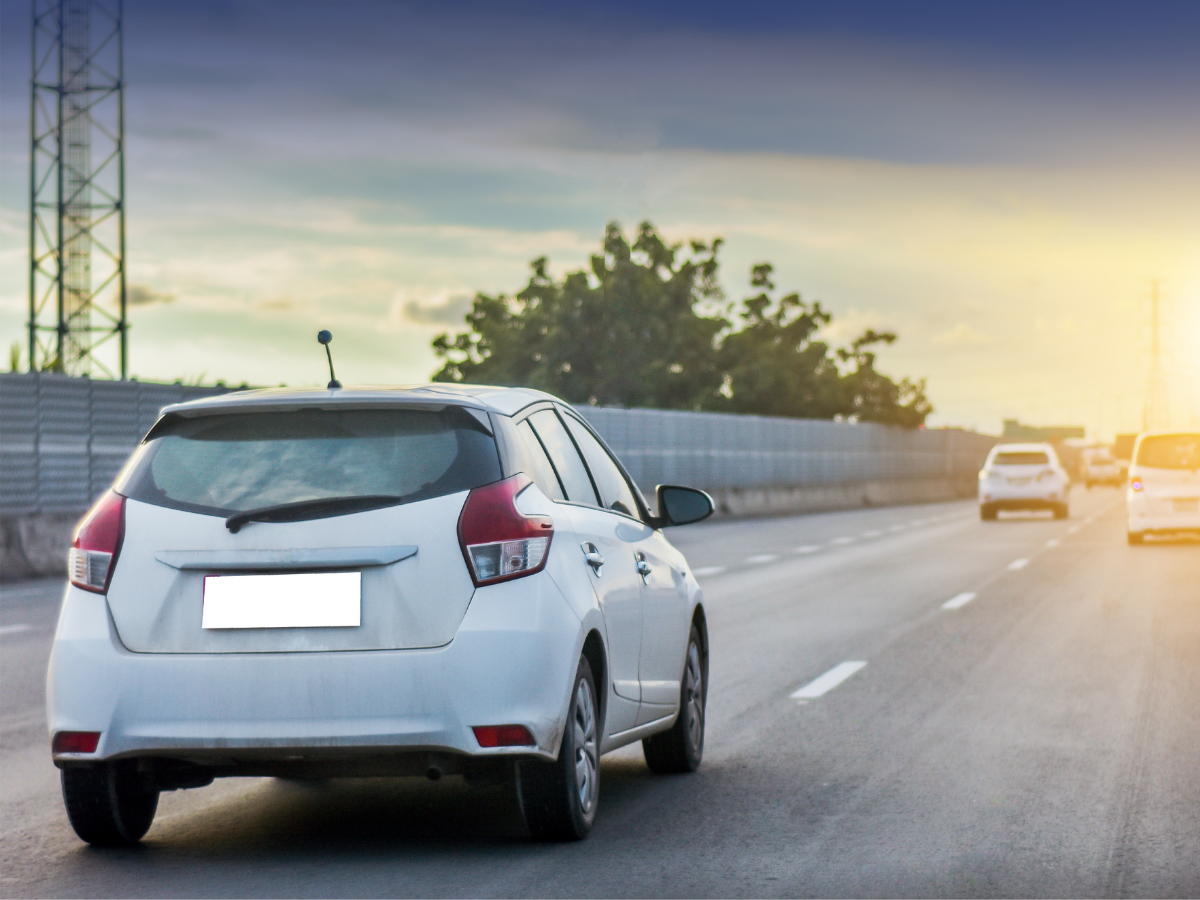 UP News: बिना HSRP गाड़ी चलाना पड़ेगा महंगा, सरकार का बड़ा फैसला; भरना होगा भारी जुर्माना - Photo Gallery