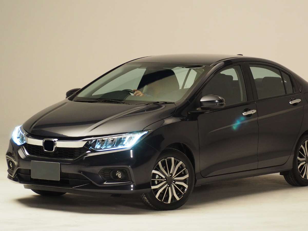 UP News: बिना HSRP गाड़ी चलाना पड़ेगा महंगा, सरकार का बड़ा फैसला; भरना होगा भारी जुर्माना - Photo Gallery