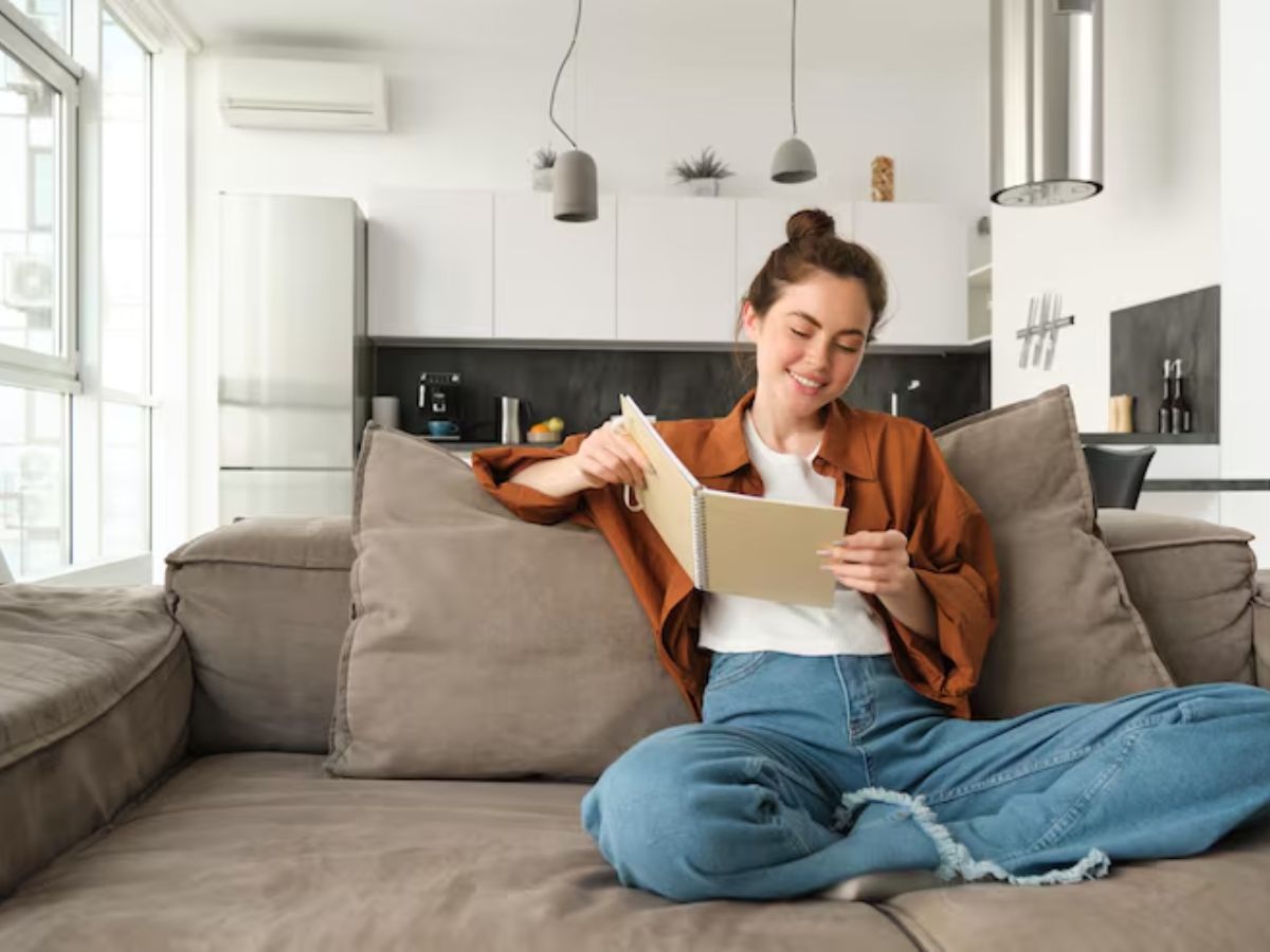 AC Tips: क्या AC में बैठने से बढ़ जाता है वजन? जानें क्या है सच्चाई? - Photo Gallery