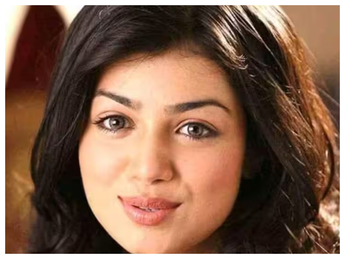 Ayesha Takia birthday: सलमान की ये हीरोइन कहां गायब? प्लास्टिक सर्जरी के बाद बदला चेहरा, अब जी रही हैं ऐसी की जिंदगी - Photo Gallery