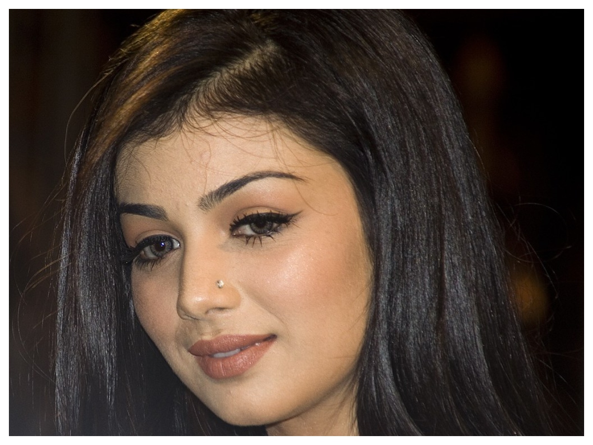 Ayesha Takia birthday: सलमान की ये हीरोइन कहां गायब? प्लास्टिक सर्जरी के बाद बदला चेहरा, अब जी रही हैं ऐसी की जिंदगी - Photo Gallery