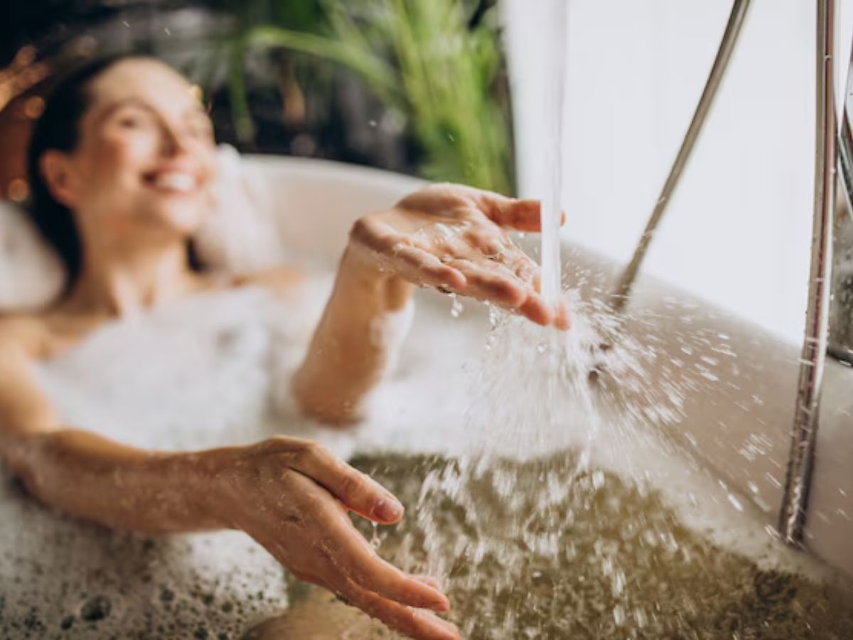 Chaitra Purnima 2026: चैत्र पूर्णिमा के दिन आज जरूर करें ये उपाय, घर में होगा धन लाभ - Photo Gallery