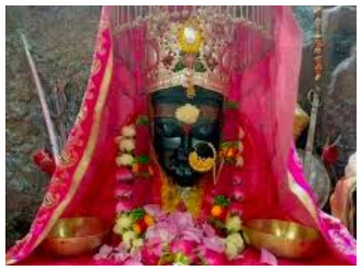 Dhari Devi temple: उत्तराखंड में स्थित इस शक्तिपीठ का चमत्कार, दिन में तीन बार बदलता है देवी की मूर्ति का स्वरूप - Photo Gallery