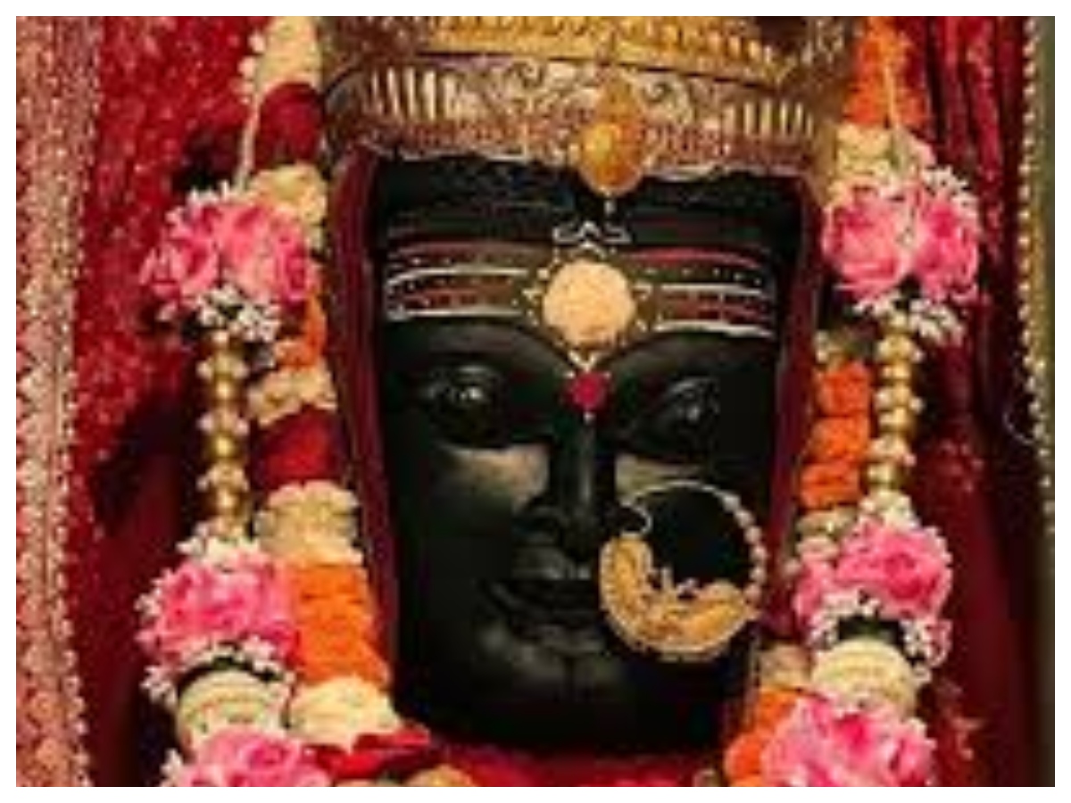 Dhari Devi temple: उत्तराखंड में स्थित इस शक्तिपीठ का चमत्कार, दिन में तीन बार बदलता है देवी की मूर्ति का स्वरूप - Photo Gallery