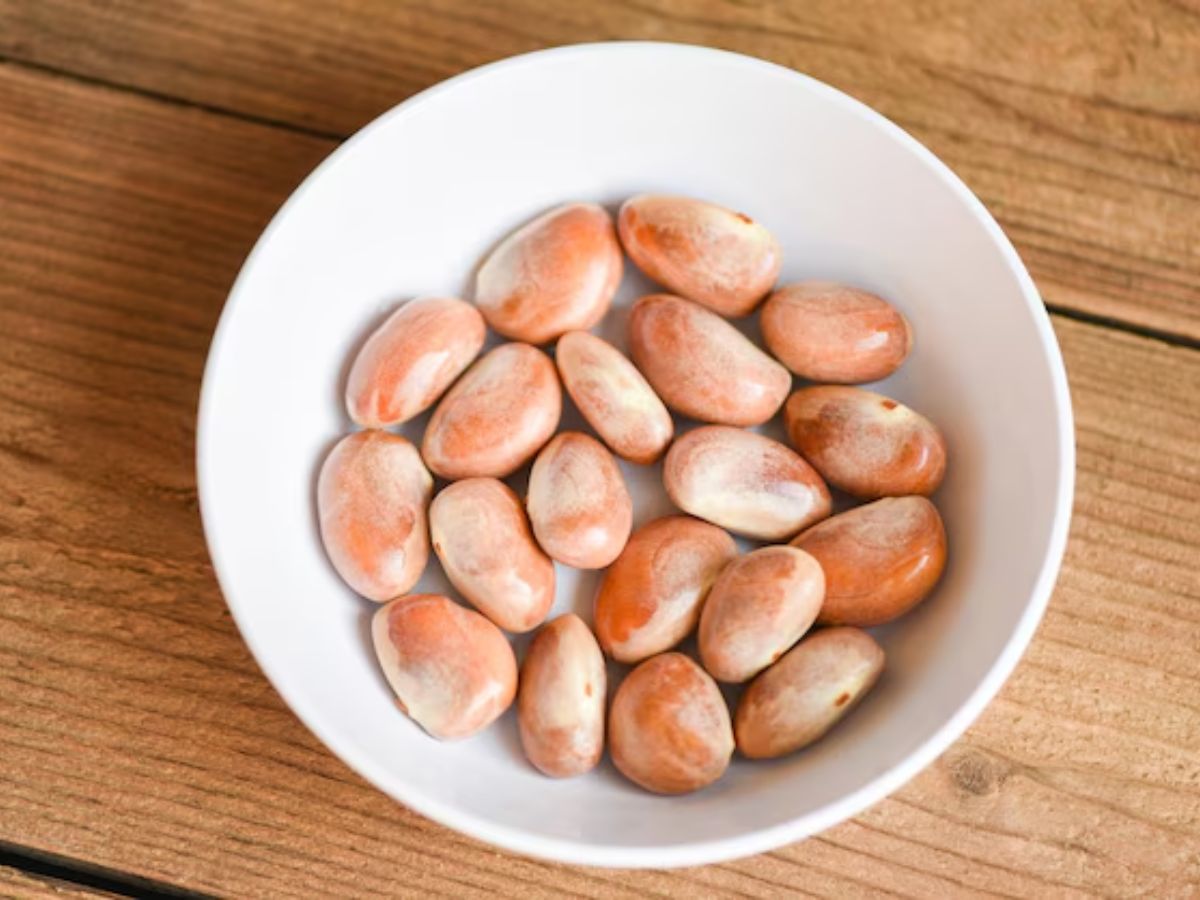 Fruit Seeds Benefits: सिर्फ फल नहीं इनके बीज भी है काफी सेहतमंद, तीसरा कंट्रोल करता है शुगर, जानें फायदे - Photo Gallery