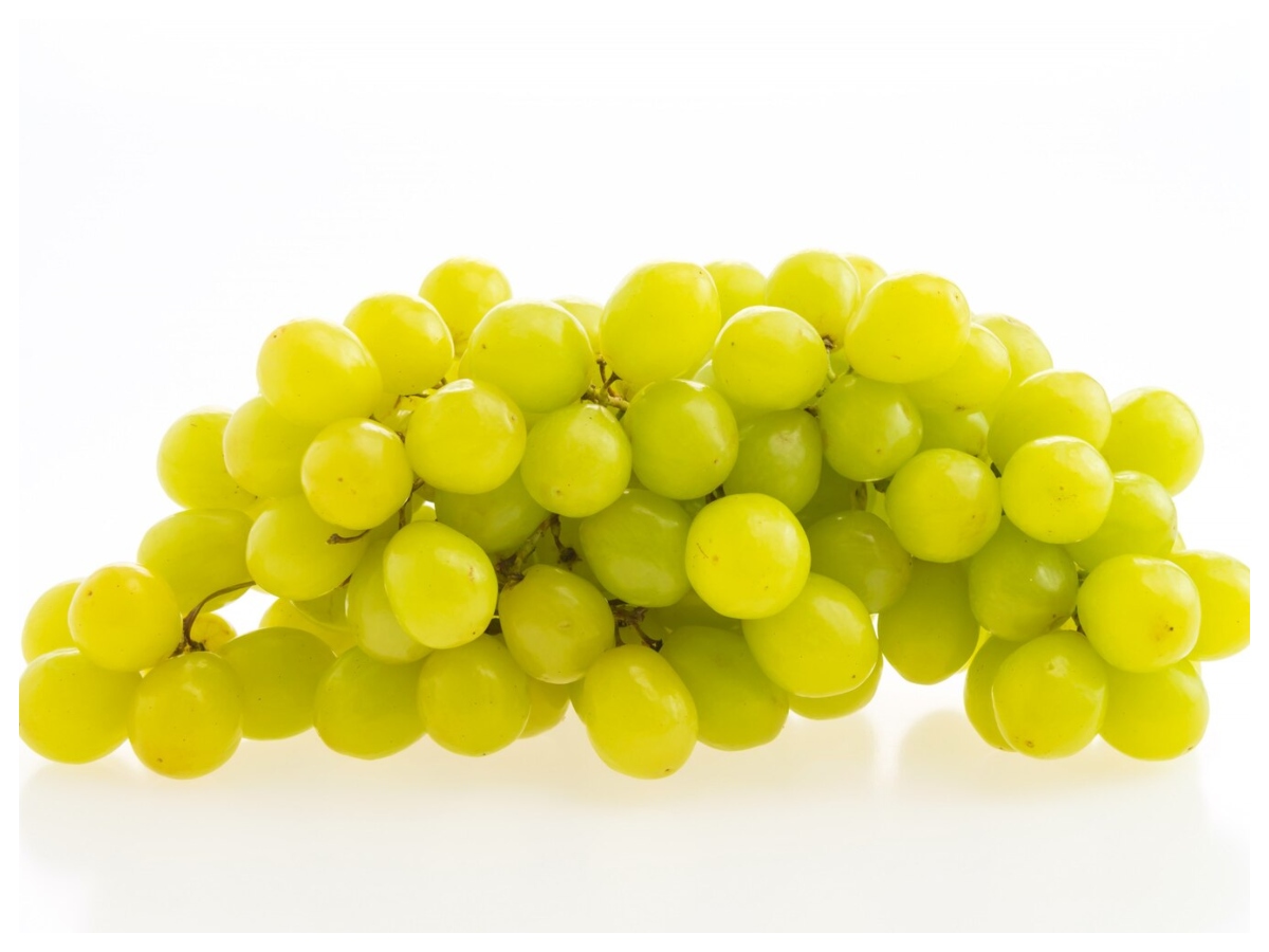 Black green grapes benefits: काले या खट्टे अंगूर किसके हैं ज्यादा फायदे? स्किन और एंटी-एजिंग के लिए कौन सा बेहतर - Photo Gallery