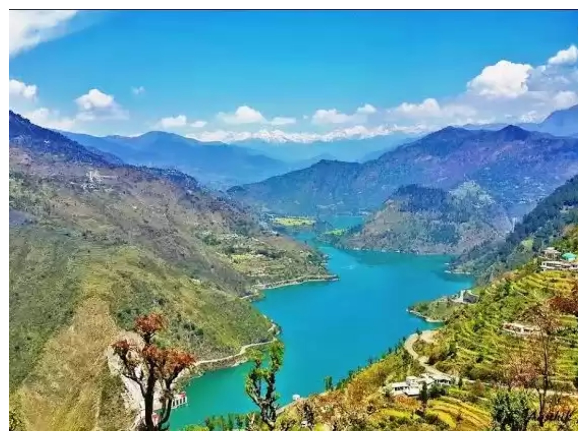 Himachal Day 2026: जानिए कैसे 30 रियासतों के विलय से बना हिमाचल प्रदेश और क्यों 15 अप्रैल है खास - Photo Gallery