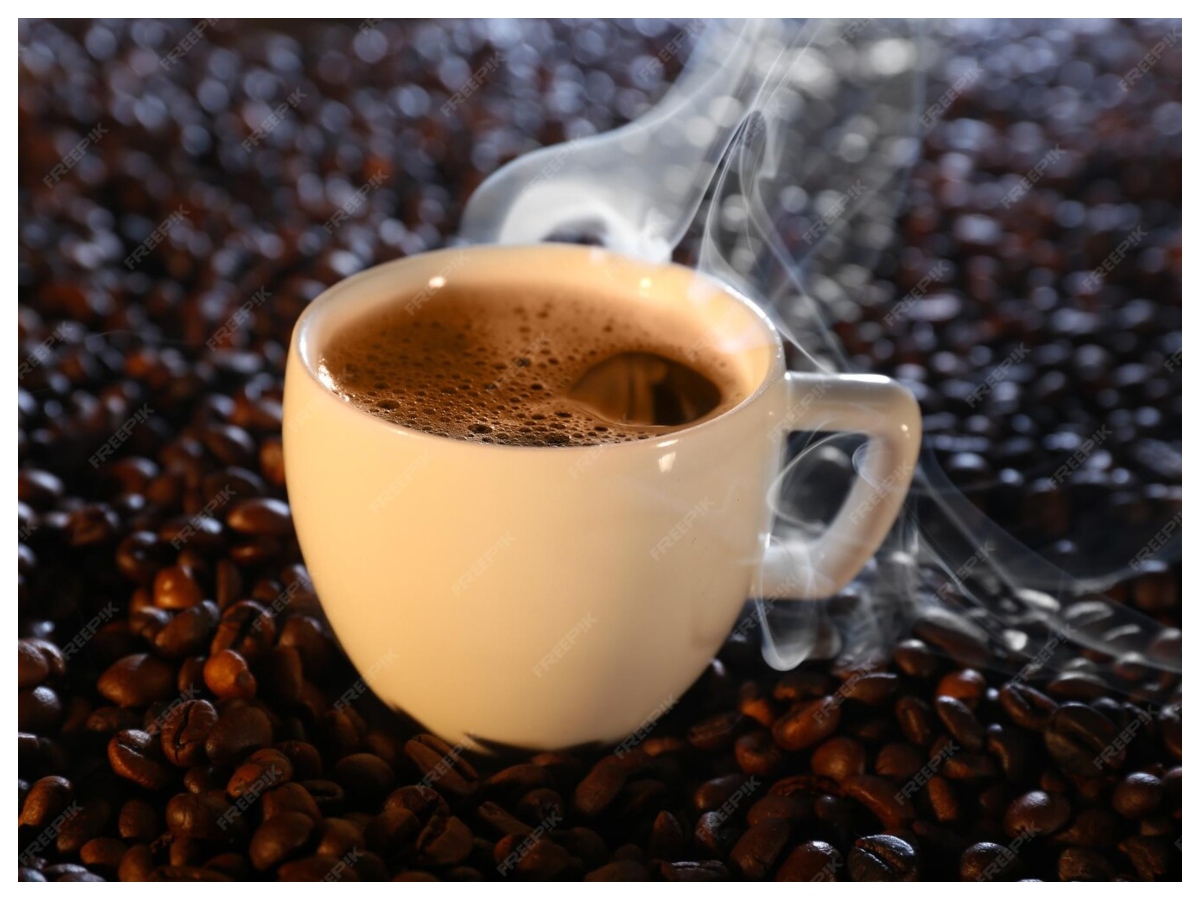 Summer Drinks: गर्मियों में कोल्ड या हॉट कौन सी कॉफी रखेगी आपको फिट और फ्रेश? जानिए हेल्थ के लिए क्या है बेहतर - Photo Gallery