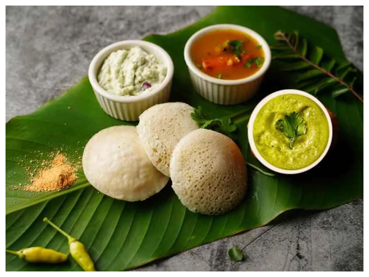 Idli history: क्या आप जानते हैं? इडली का विदेशी कनेक्शन, कैसे राजाओं के साथ भारत पहुंची ये खास डिश - Photo Gallery