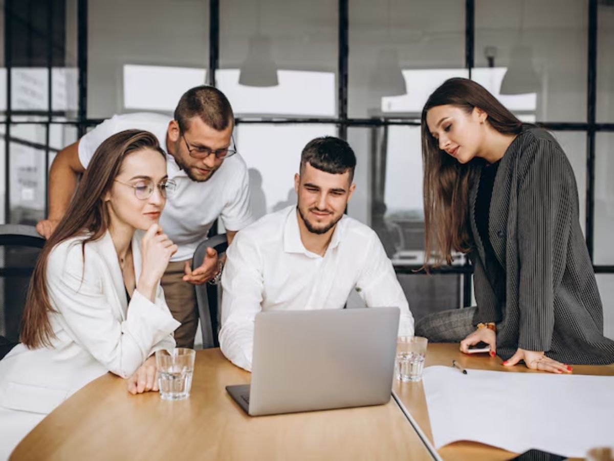 New Labour Code:  क्या सच में 1 साल नौकरी करने पर मिलेगी ग्रेच्युटी, जानें किन लोगों के लिए है ये नियम? - Photo Gallery