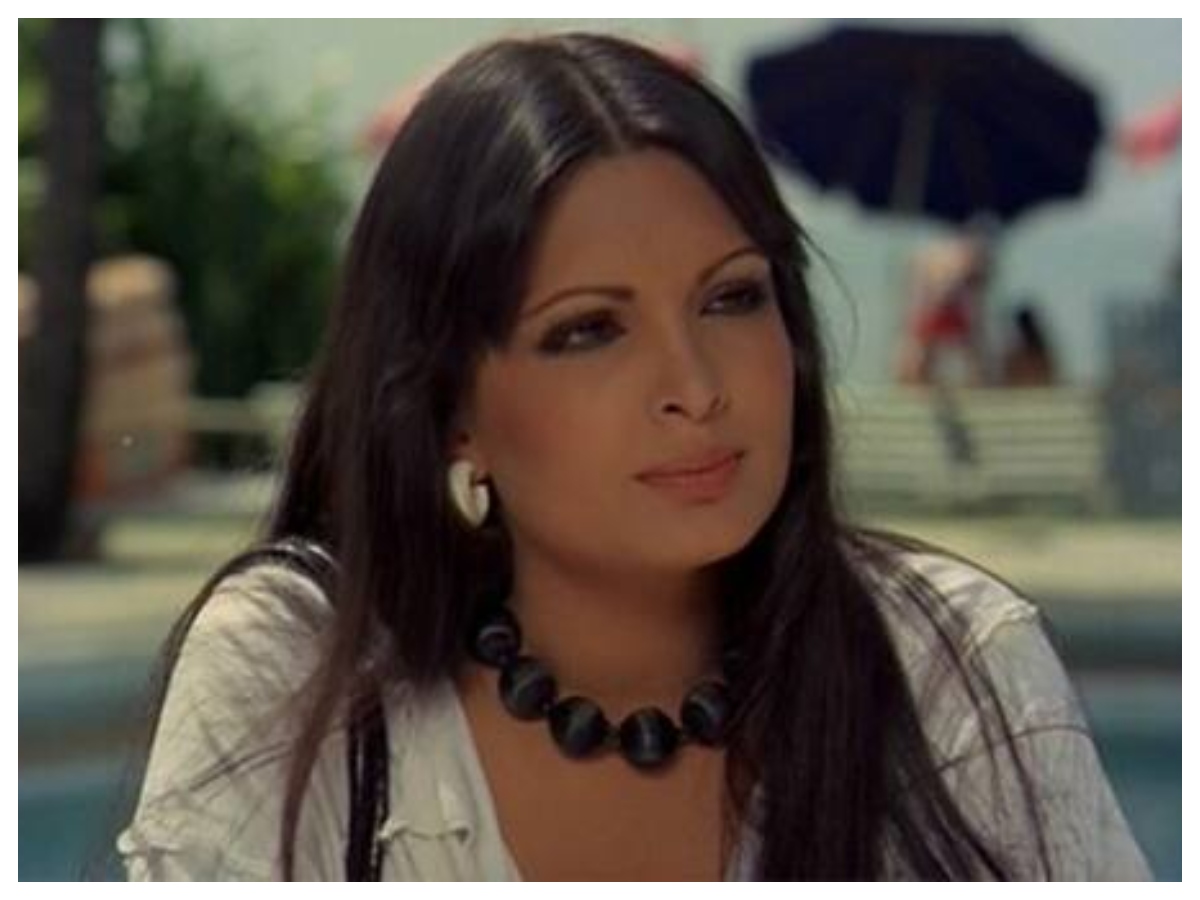 Parveen Babi : बिना कपड़ों के सड़क पर दौड़ी थीं बॉलीवुड की ये हसीना, घर में सड़ी हालत में मिली लाश, मौत बनी मिस्ट्री - Photo Gallery
