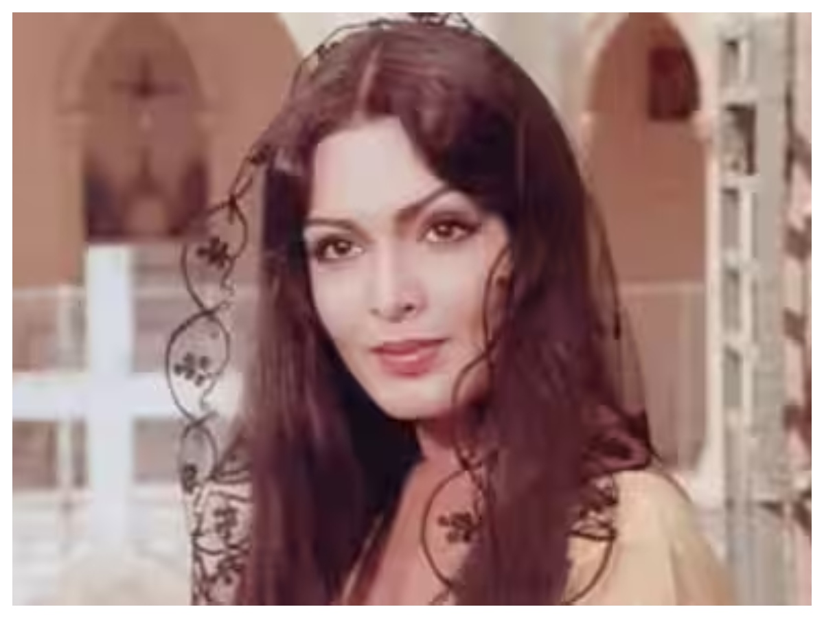 Parveen Babi : बिना कपड़ों के सड़क पर दौड़ी थीं बॉलीवुड की ये हसीना, घर में सड़ी हालत में मिली लाश, मौत बनी मिस्ट्री - Photo Gallery