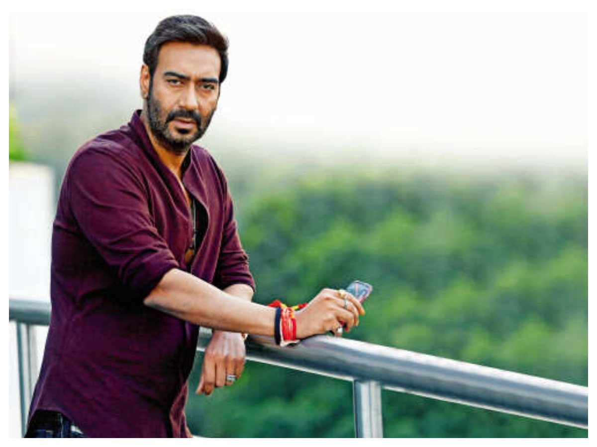 Ajay devgn movies: गिरवी’ से ‘सिंगर’ तक वो फिल्में जो बनकर भी नहीं पहुंचीं पर्दे तक, वजह जानकर रह जाएंगे हैरान - Photo Gallery