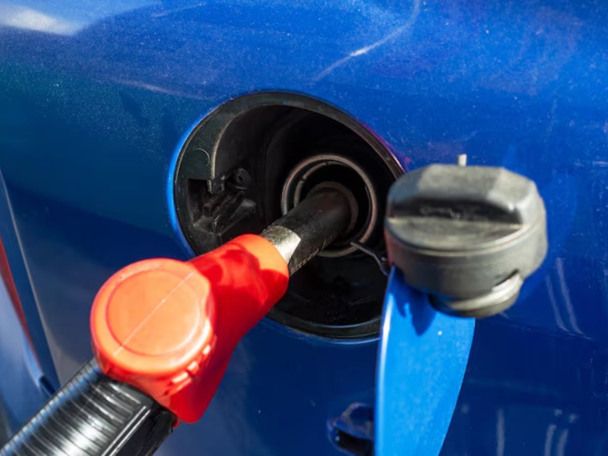 Petrol-Diesel Price Today 8 April 2026: आज 8 अप्रैल को कितने में मिल रहा है पेट्रोल और डीजल, जानें आज का ताजा रेट - Photo Gallery