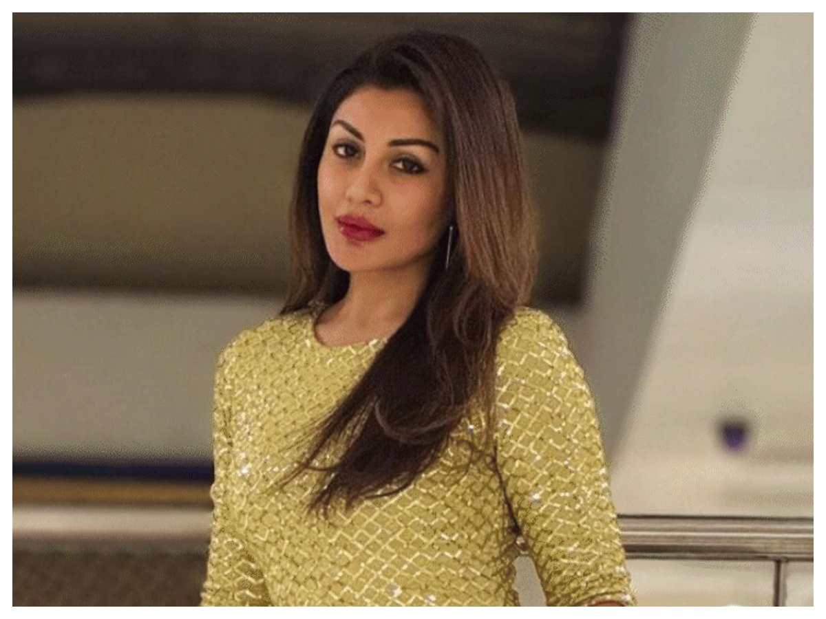 Rimi sen Quit Bollywood: रिमी सेन ने छोड़ी फिल्म इंडस्ट्री, अब दुबई में कर रही हैं ये काम - Photo Gallery