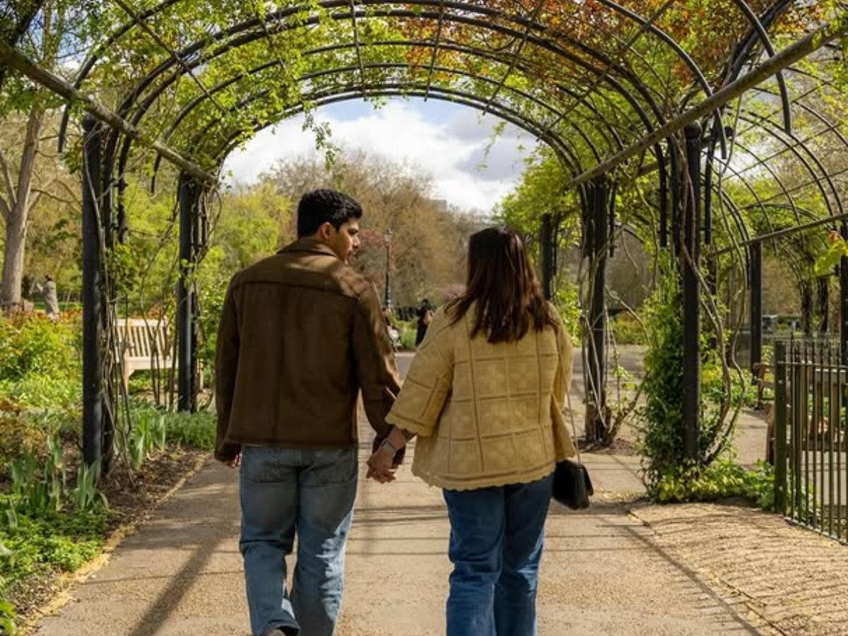 कौन हैं ईशान मेहरा? बनने जा रहे हैं रणबीर-आलिया के जीजा; एक्ट्रेस से है सालों पुराना नाता! - Photo Gallery