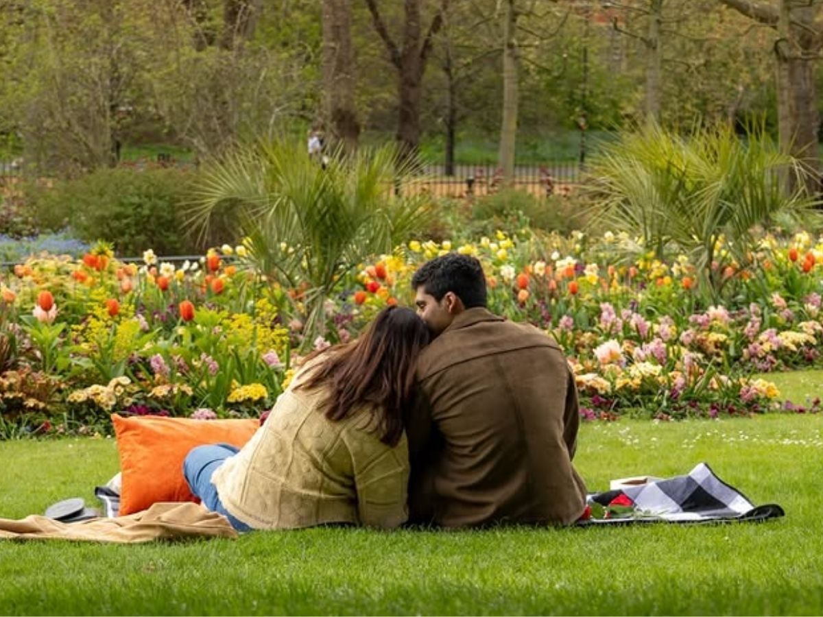 कौन हैं ईशान मेहरा? बनने जा रहे हैं रणबीर-आलिया के जीजा; एक्ट्रेस से है सालों पुराना नाता! - Photo Gallery