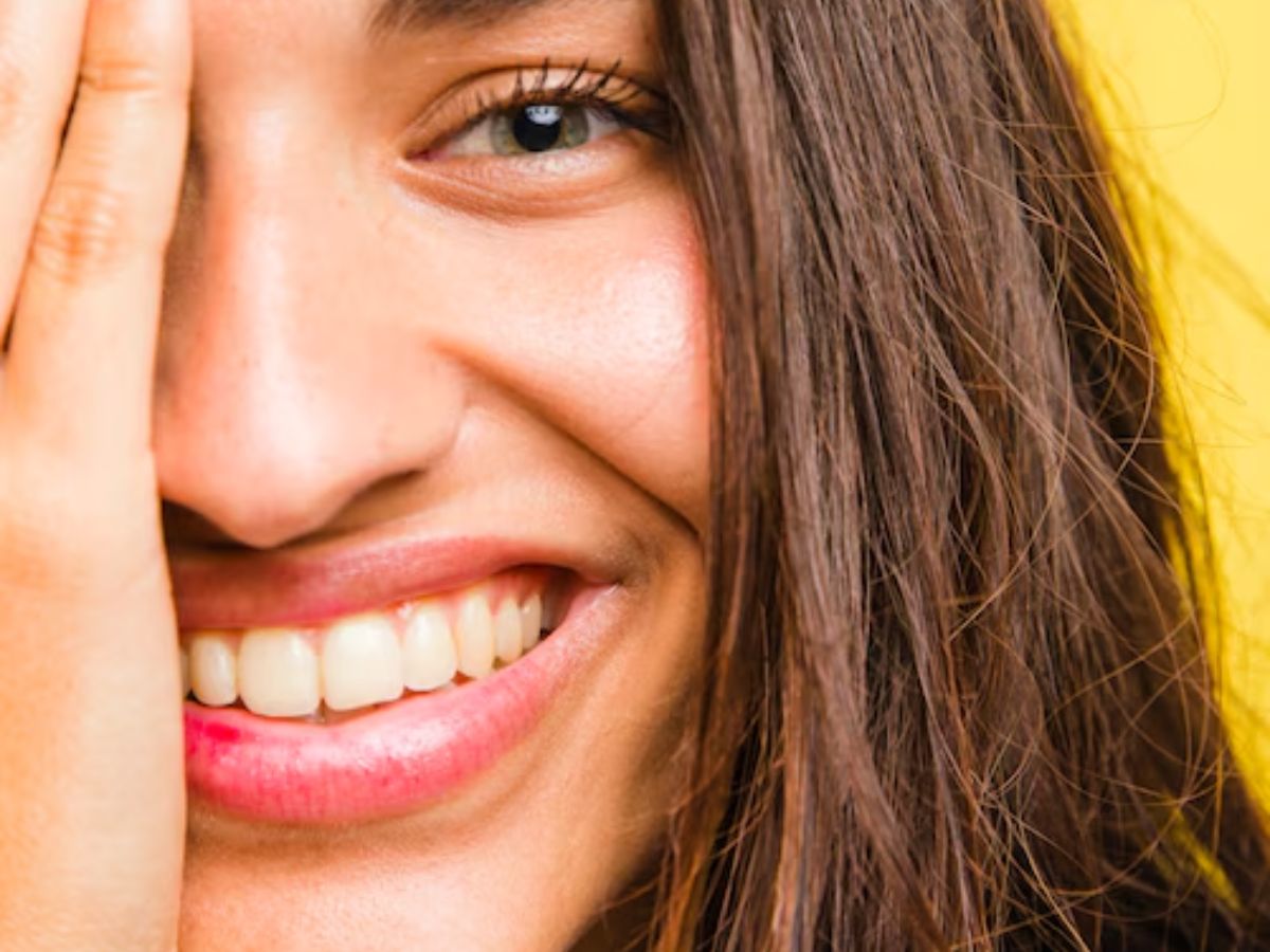 Sugar Effects On Teeth: क्या सच में चीनी खाने से पीले हो जाते हैं दांत, जानें और क्या होती है दिक्कतें? - Photo Gallery