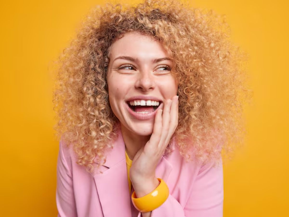 Sugar Effects On Teeth: क्या सच में चीनी खाने से पीले हो जाते हैं दांत, जानें और क्या होती है दिक्कतें? - Photo Gallery